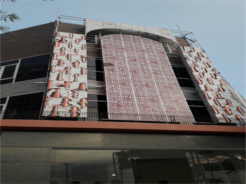 Thi công quảng cáo